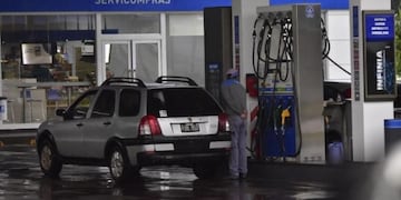 La última suba de los combustibles había sido de 12% (Bloomberg)