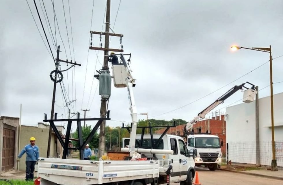 Volvió la luz en dos zonas pero aparecieron otras dos con cortes de energía