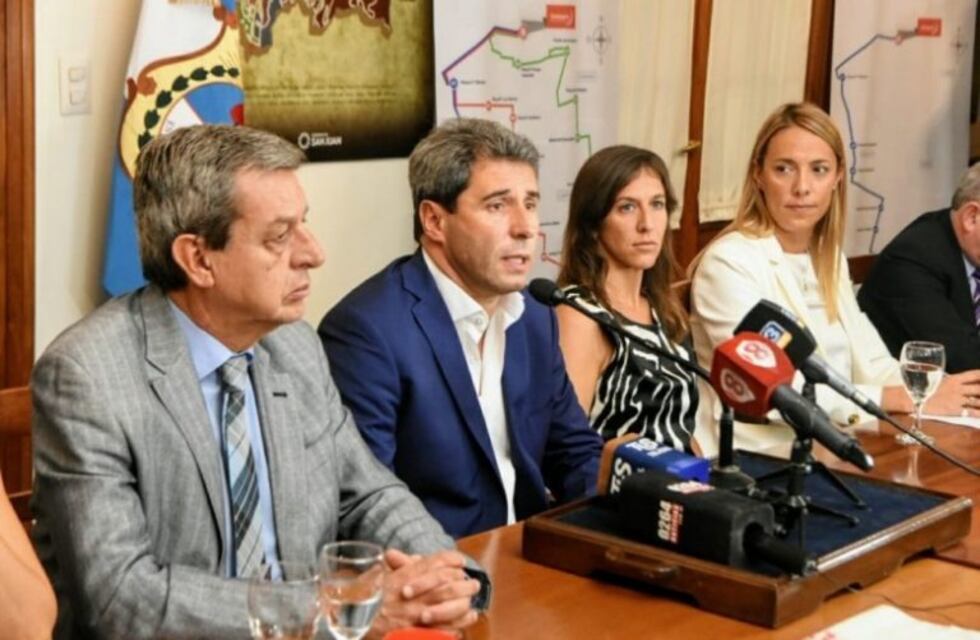 Para paliar la crisis San Juan toma deuda por 8.000 millones de pesos