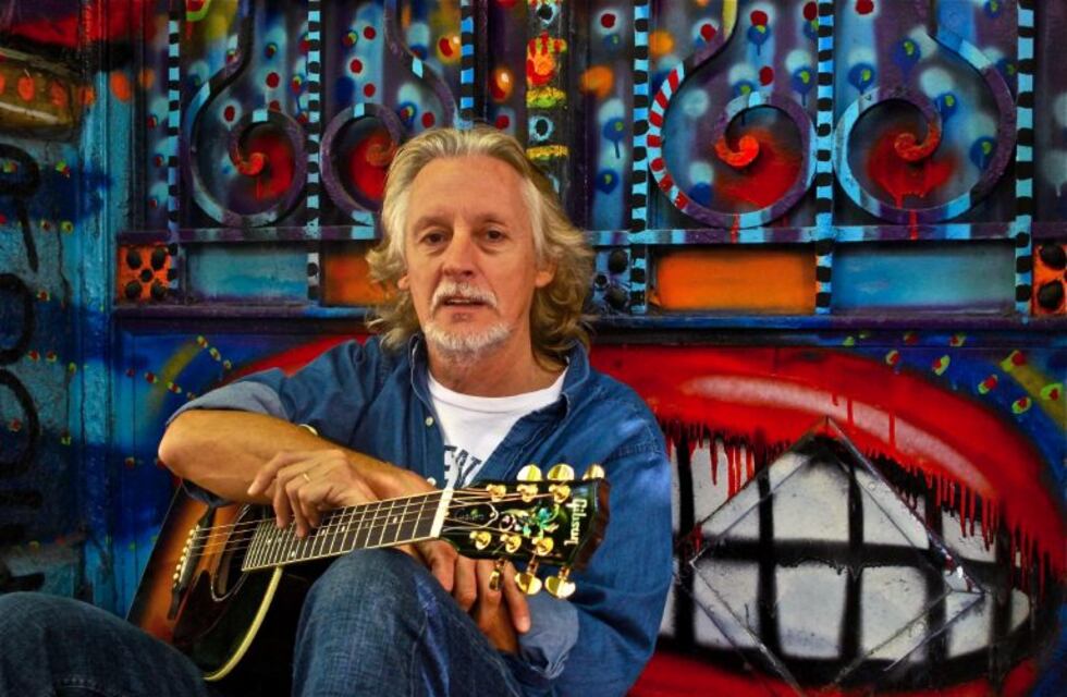 Nito Mestre: "Lo de la música no tiene horario"