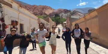 Benjamin Alfonso visitó a los niños de su sueño en Purmamarca