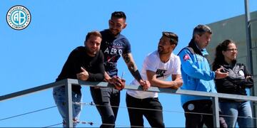 Los tres integrantes del plantel superior miraron los partidos cerca de Federico Bessone, coordinador de las Inferiores\u002E