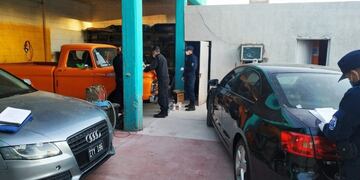 En el lugar había cinco mayores y una menor de edad\u002E