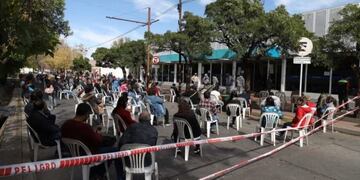 Cobro de jubilados en San Rafae