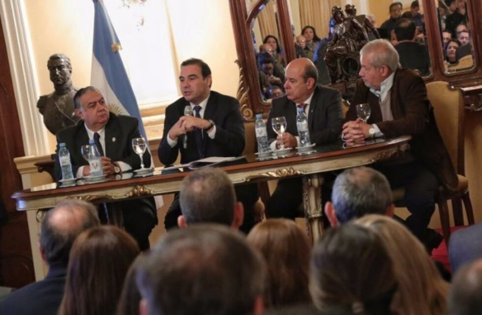 Gustavo Valdés informó sobre su viaje a China