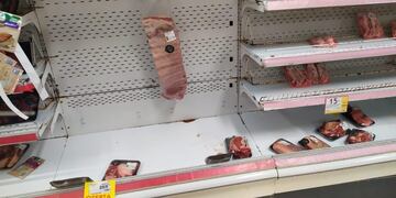 Góndolas vacías en Rafaela