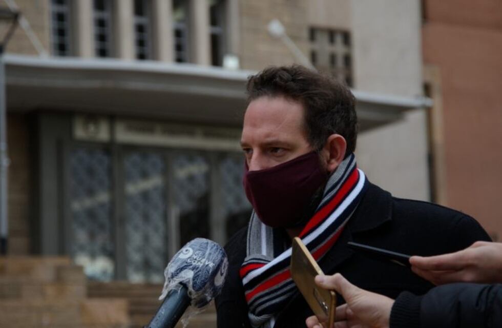 Ilardo: "No me gustó ver un gobernador escondido para tomar juramento"