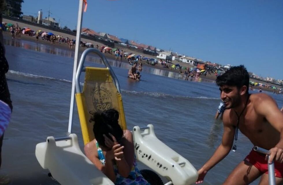 Jornada de capacitación sobre el uso de sillas anfibias