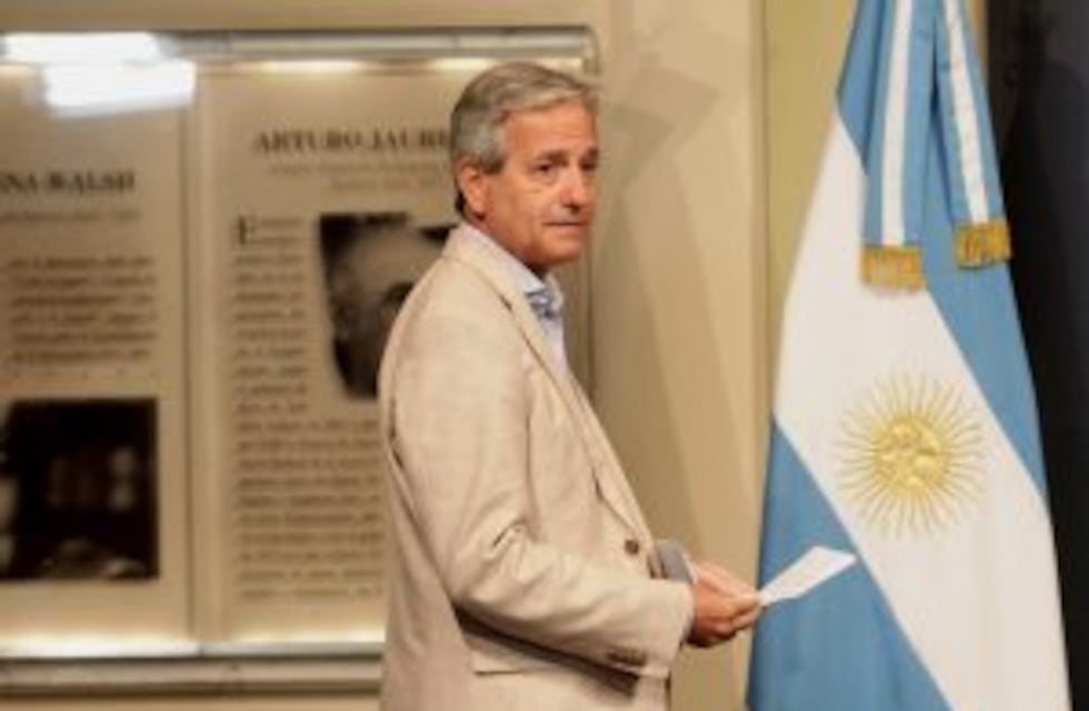 Voto electrónico: imputan por malversación de caudales públicos al ministro de Modernización Andrés Ibarra