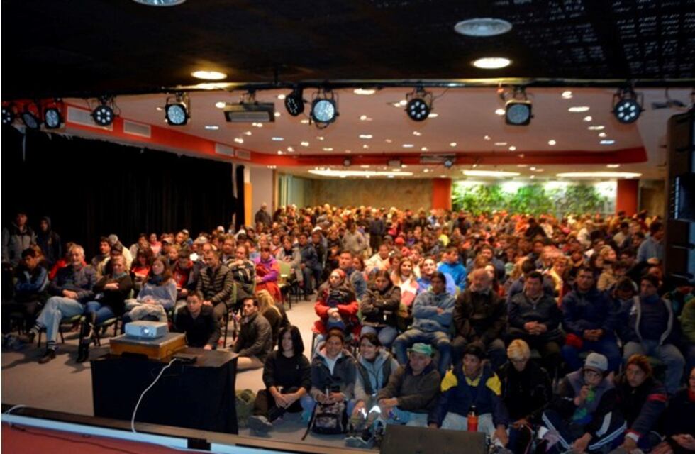 El Salón Blanco de la casa de gobierno de San Luis se convirtió en una tribuna mundialista