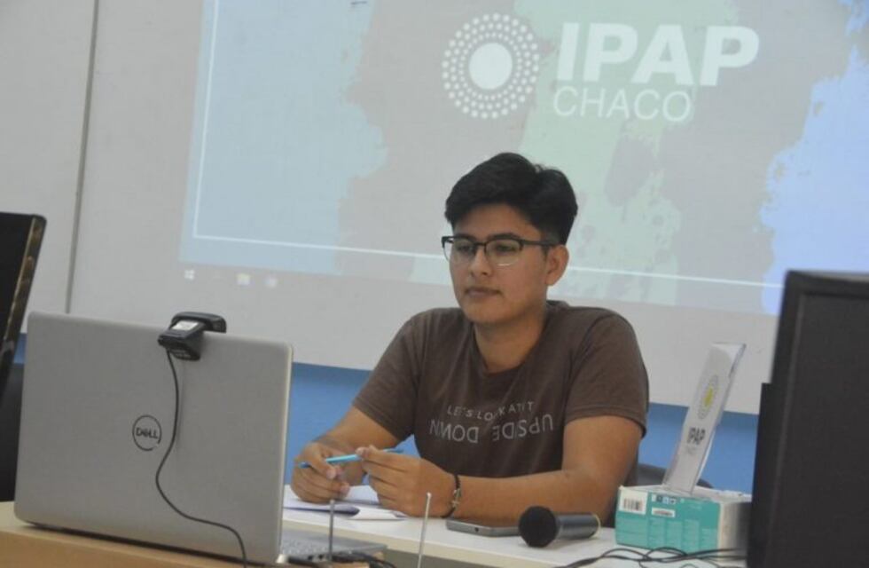 Estudiante chaqueño elegido por el Centro Ana Frank para ir a Holanda