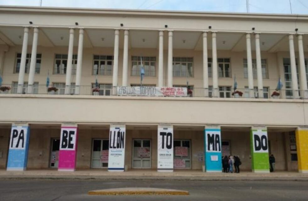 Sigue en el paro en la UNC y la toma de facultades: tampoco hay clases en los preuniversitarios