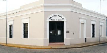 La Biblioteca Rafael de Aguiar es una de las afectadas\u002E (Archivo)