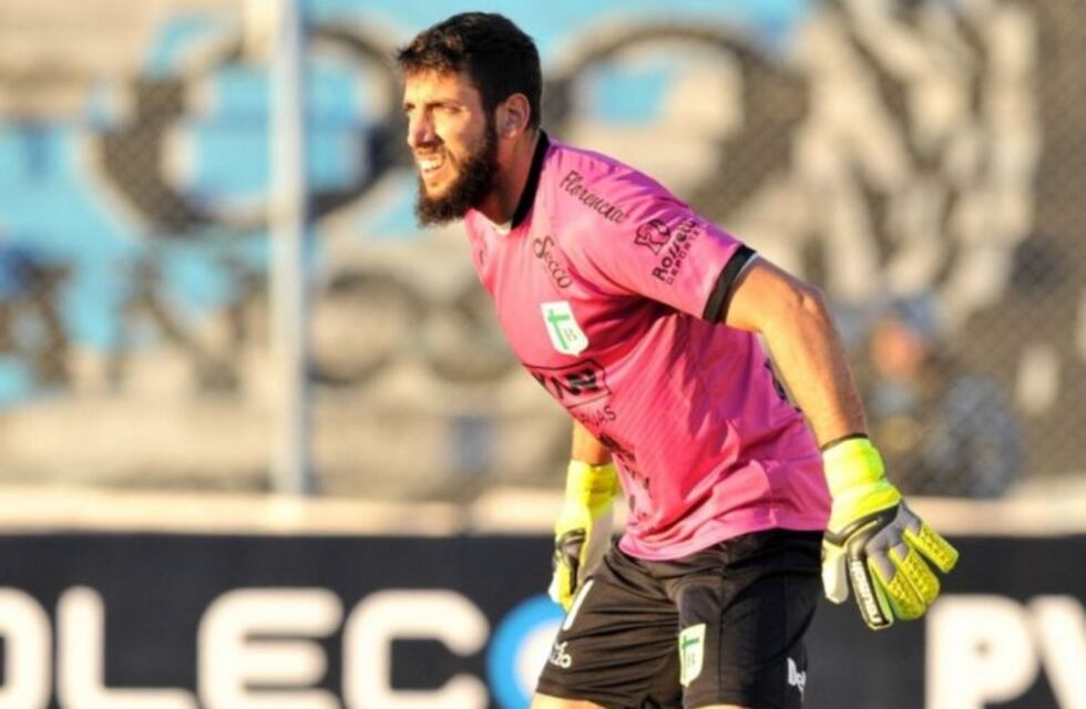 Un arquero de 33 años, el quinto refuerzo de Olimpo