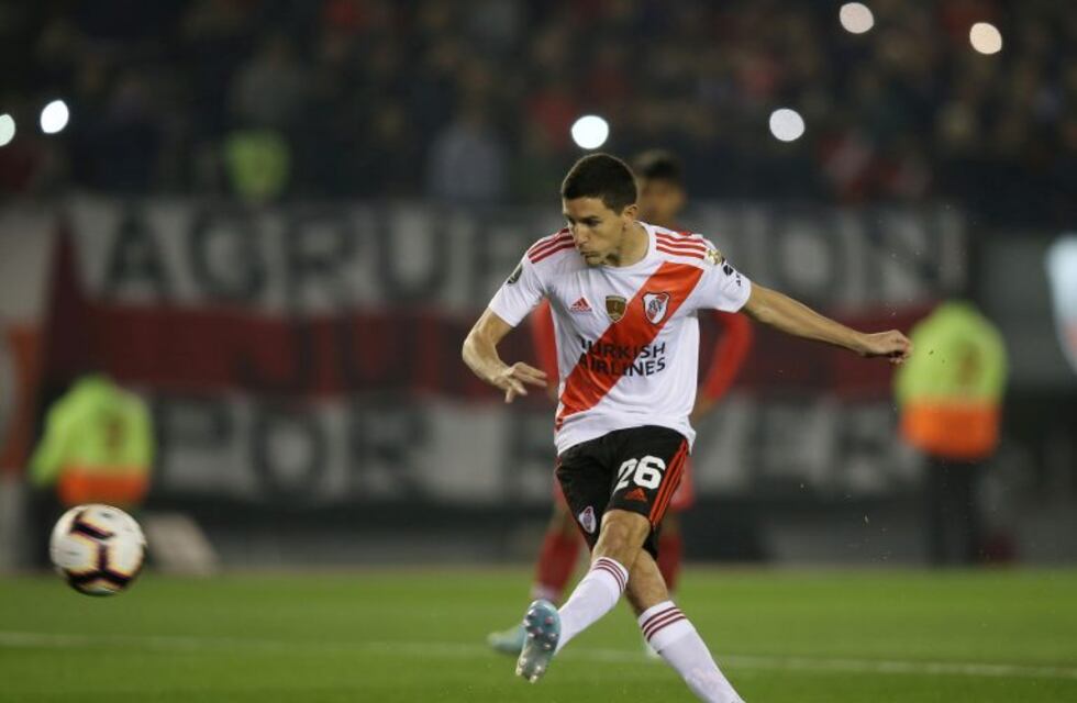 River goleó 4-0 a Huracán por la Superliga en Parque Patricios