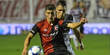 Joel Amoroso se lesionu00f3 y estu00e1 con un pie afuera del partido con Boca