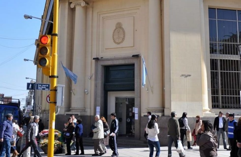 Dio positivo por coronavirus el empleado de Banco Nación de Paraná