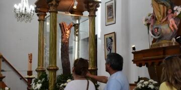 Miles de personas llegaron a Renca para celebrar al Santo Cristo del Espino\u002E Foto: El Diario de la República\u002E