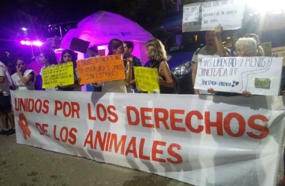 Jesús María: proteccionistas volvieron a protestar por los animales en el Festival