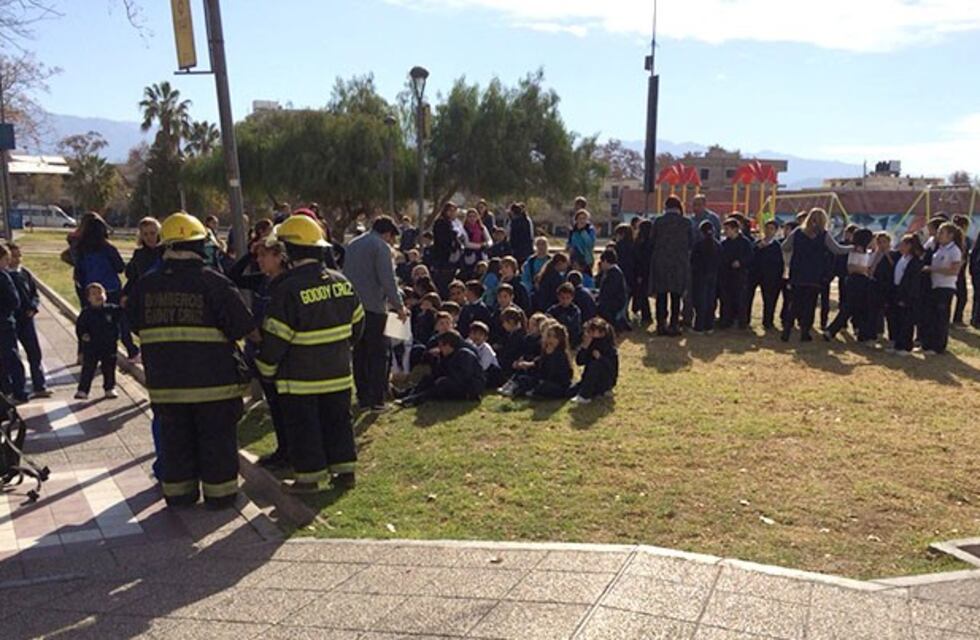 Por una fuga de gas tuvieron que evacuar un colegio de Godoy Cruz
