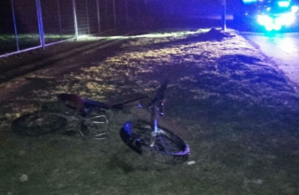 Motociclista falleció en Circunvalación tras chocar con una columna de alumbrado público