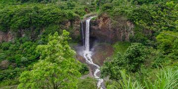Baños de Agua Santa: La junga al pie de los volcanes