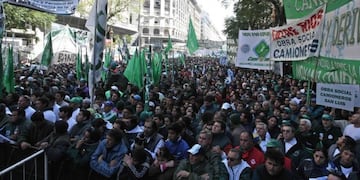 Así llegaron los manifestantes: en camiones\u002E