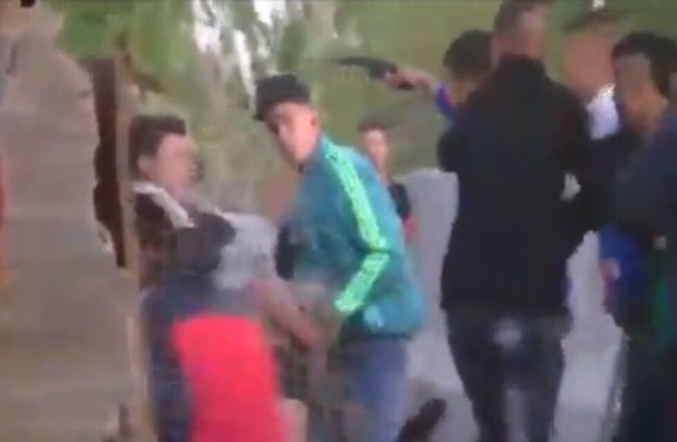 Crimen de Arroyo Seco: un vecino grabó un video de la pelea