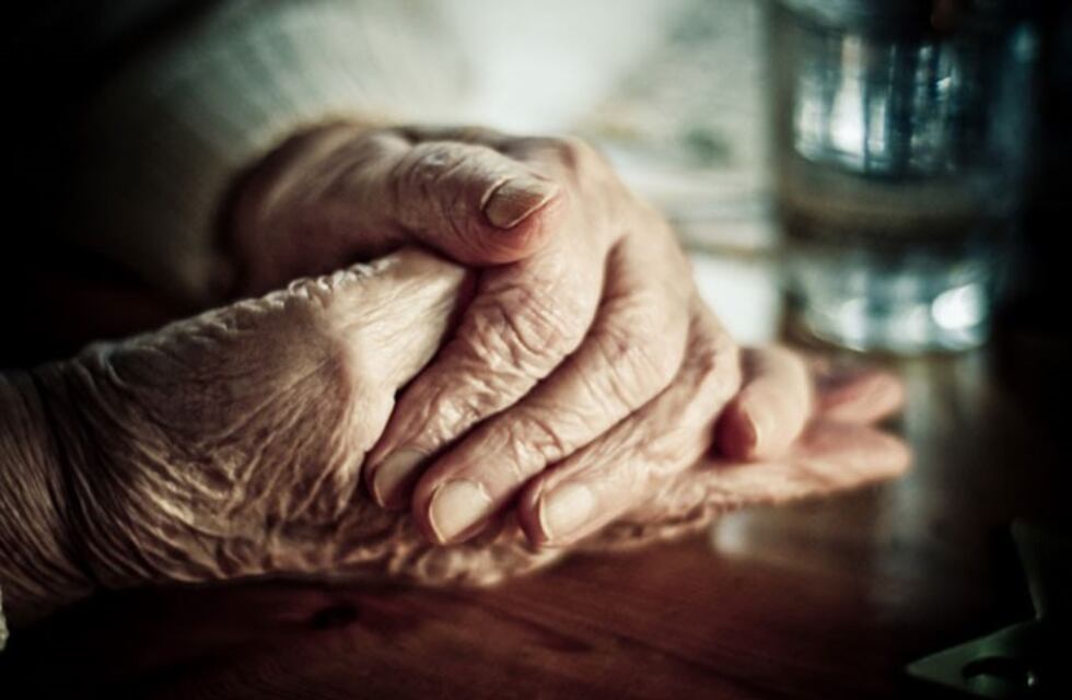 Se hicieron pasar por enfermeros para robar a ancianos