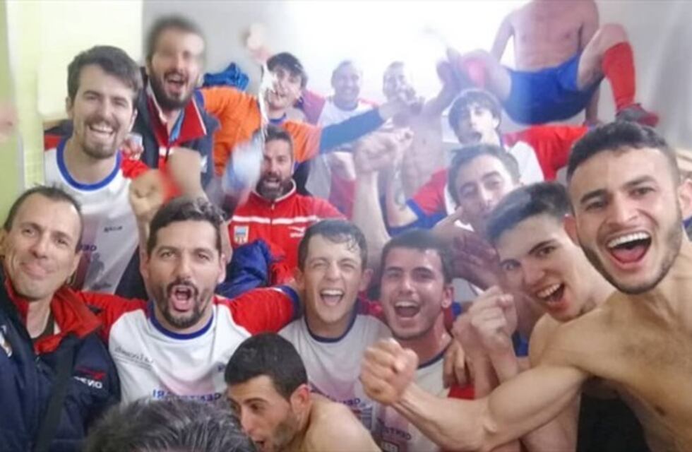 Un club catalán festejó su ascenso con una stripper