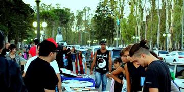 Feria de Literatura y Música en el Parque de Mayo