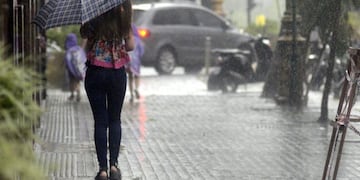 DYN46, BUENOS AIRES 22/02/2017, LLUVIA EN LA CIUDAD. FOTO: DYN/JAVIER BRUSCO. ciudad de buenos aires fuerte temporal sobre la ciudad tras el dia de calor extremo clima ola de calor lluvias temporales tormentas