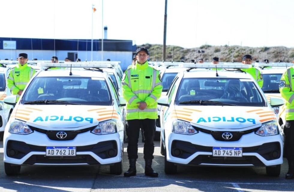 Se entregaron 80 vehículos para la seguridad de los fueguinos