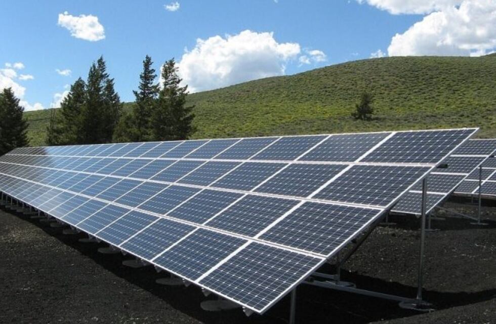 Carlos Paz le da un fuerte incentivo a los que usan energías renovables