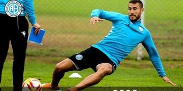 El Negro Martínez se despide del fútbol y podría hacerlo como titular ante el Deportivo Riestra\u002E