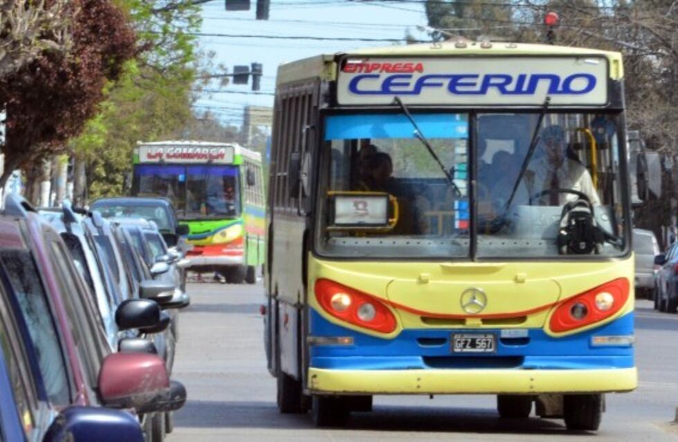 Este viernes se decretaría el aumento al boleto de colectivo