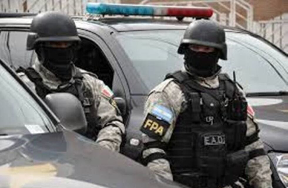 Arroyito: la Fuerza Policial Antinarcotráfico detuvo a dos personas