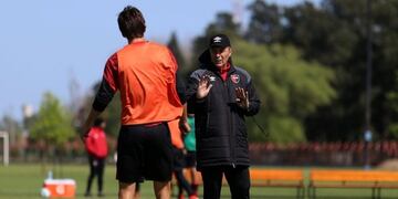 Kudelka analiza dos esquemas para enfrentar a Banfield (@CANOBoficial)