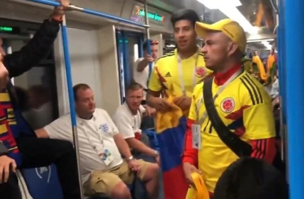 Hinchas colombianos e ingleses, a las piñas en el subte de Moscú: un herido y dos detenidos