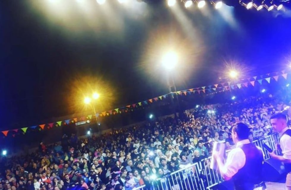 Bailaba en el carnaval de Roldán y lo detuvieron por intento de abuso sexual