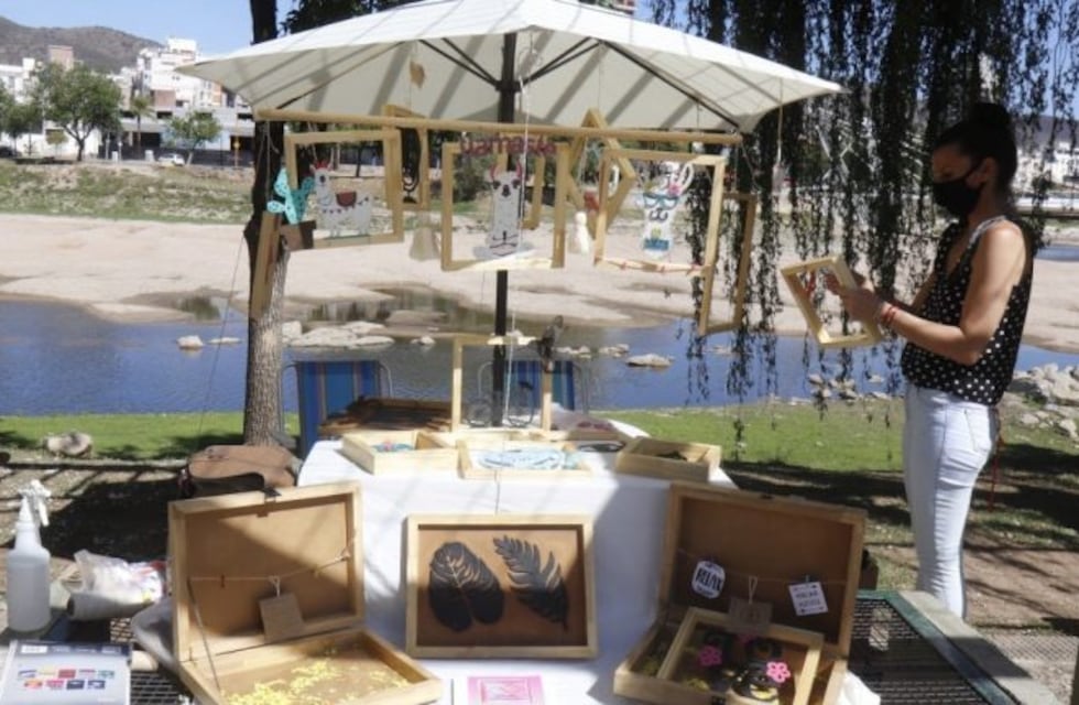 Este fin de semana se llevaron a cabo nuevas ediciones de las ferias barriales de economía social en Carlos Paz