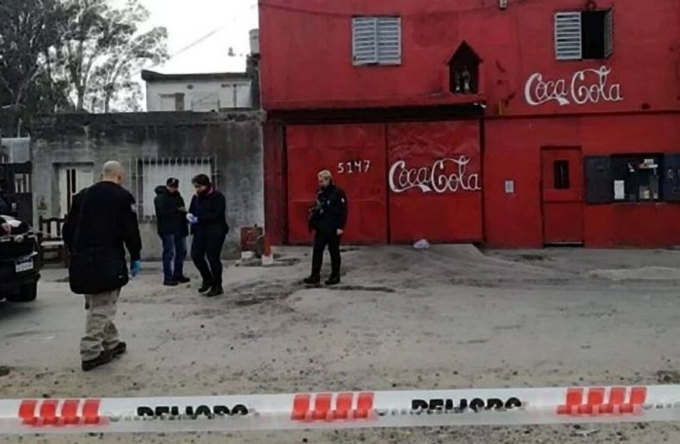 Detienen a un hombre armado frente a la distribuidora baleada el fin de semana