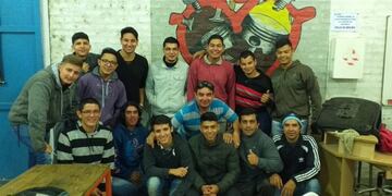 Estudiantes de una escuela técnica desarrollan vehículos adaptados para discapacitados