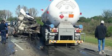 El siniestro vial ocurriu00f3 en la autopista Rosario-Santa Fe mano al sur.