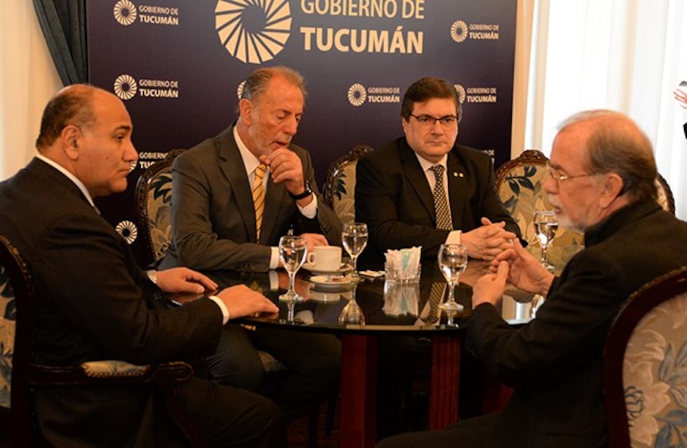 González Fraga se reunió con Manzur y anunció el relanzamiento de líneas de microcréditos