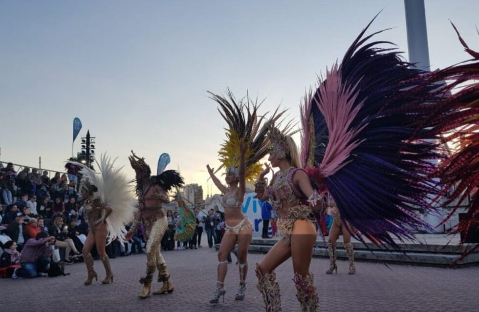 El carnaval correntino presente en la FIT