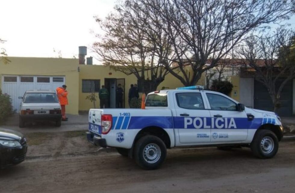 Encontraron a un hombre mayor de edad muerto en su casa