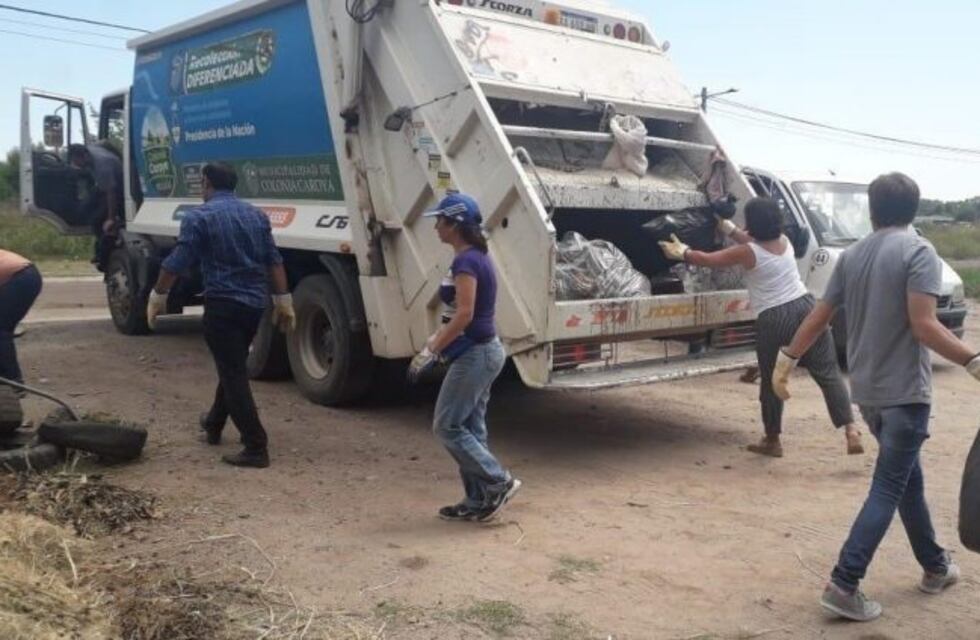 Funcionarios de Colonia Caroya juntaron la basura este fin de semana