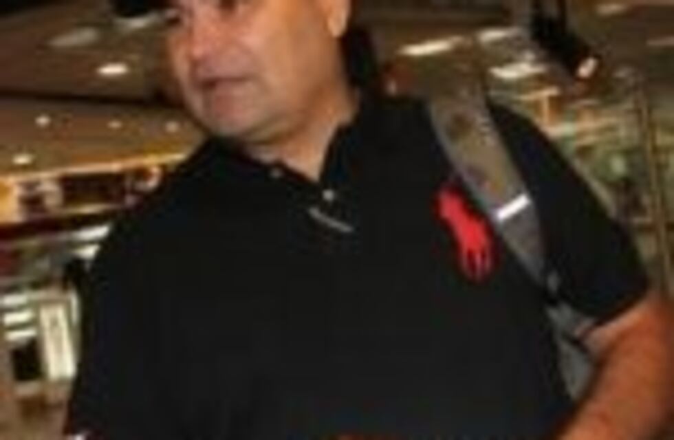 Procesaron a dos empresarios mendocinos por estafar al ex arquero Chilavert