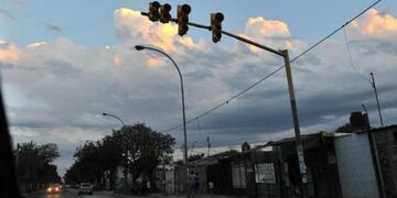 Los municipios sólo podrán cobrar como tasa en la boleta de luz, sólo alumbrado público y semáforos\u002E